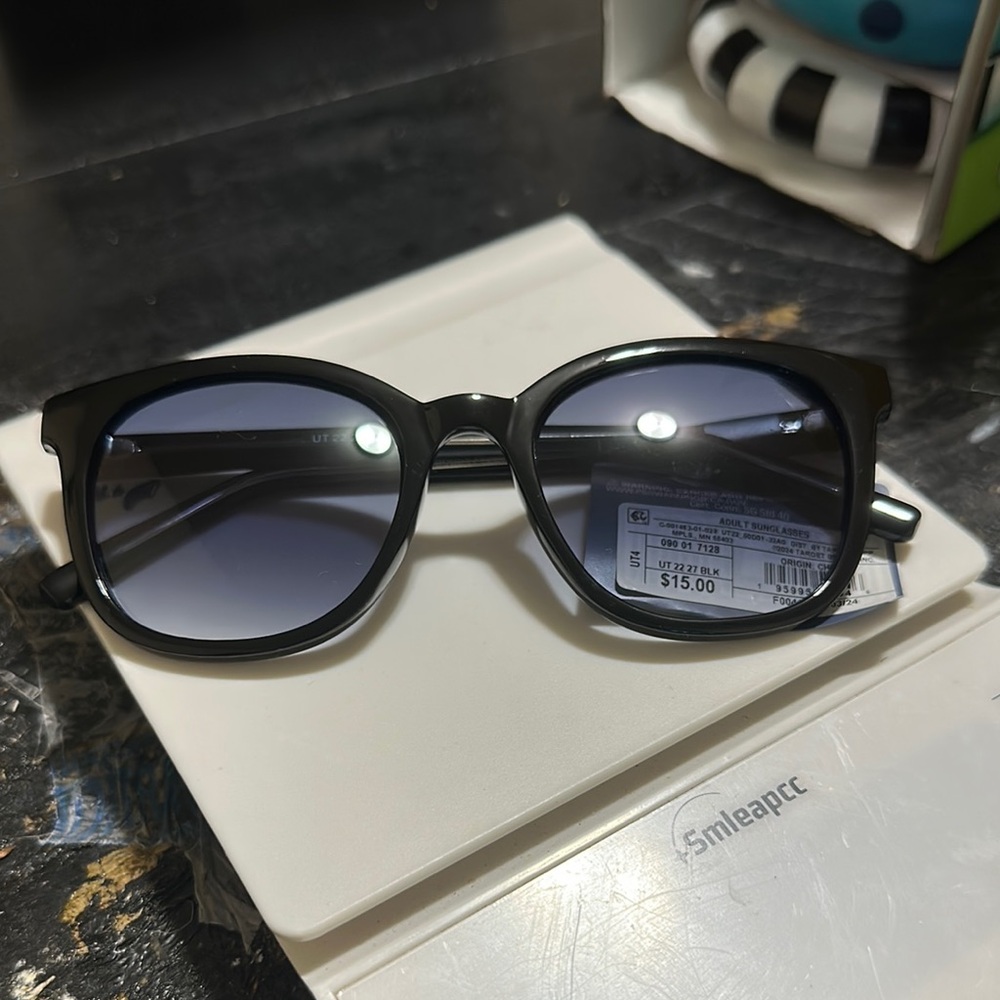 Stylish Black Sunglasses